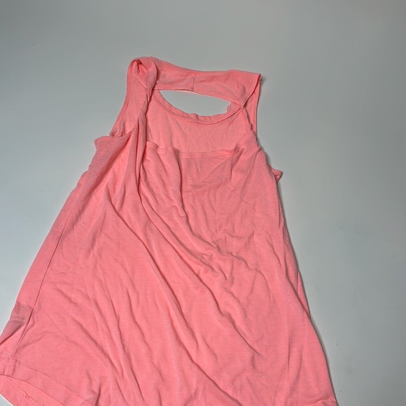 Bundle of Mossimo tank & wishlist short sleeve - Picture 3 of 4